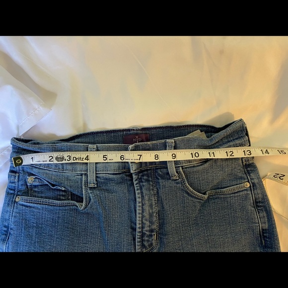NYDJ Jean capris - Picture 5 of 5